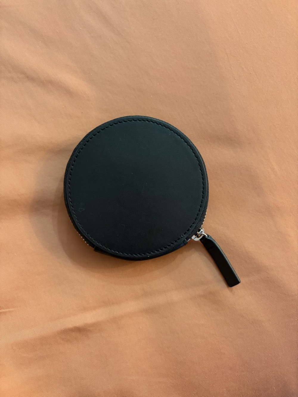 BAGGU Black Leather Round Zip Pouch